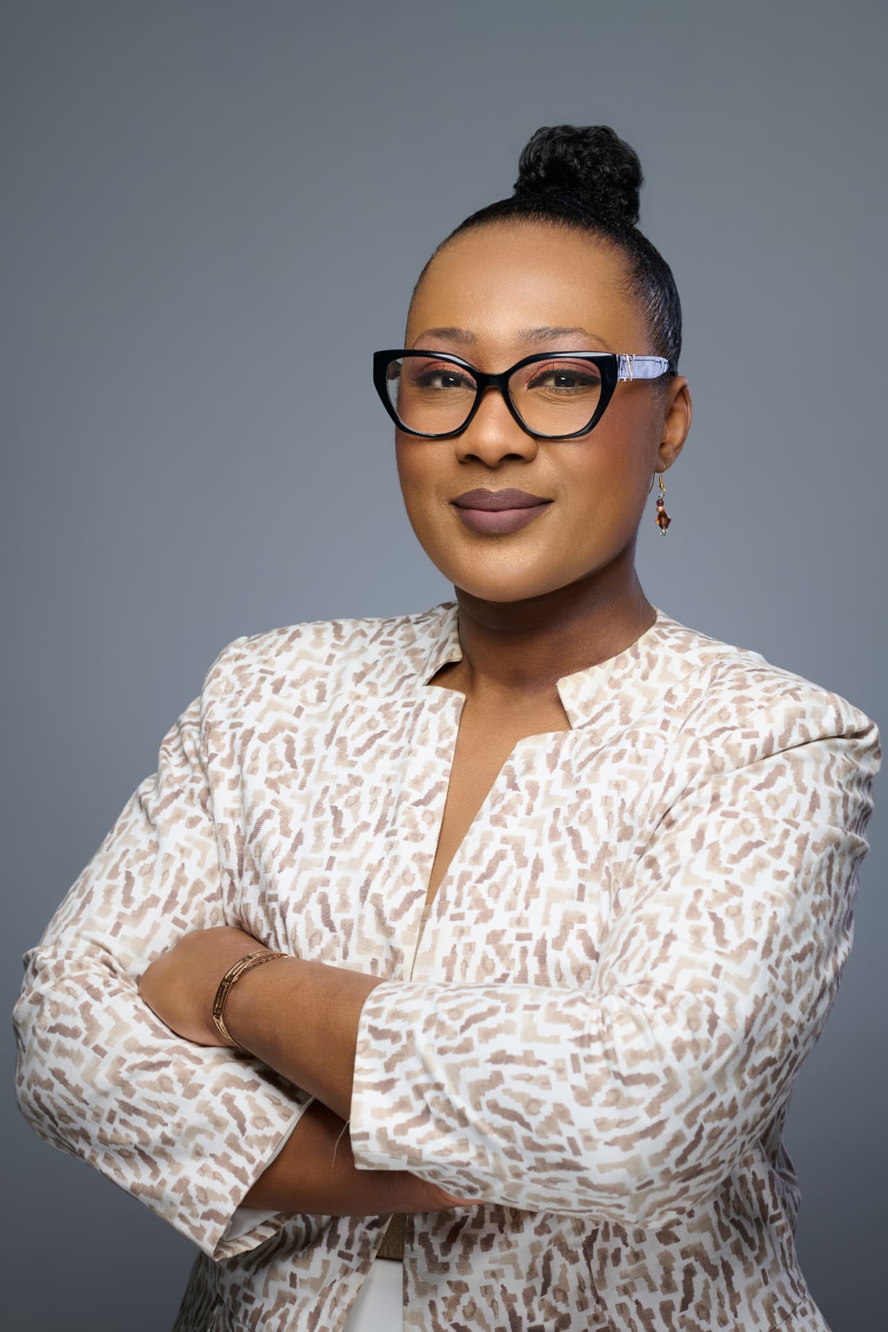 Portrait de Nasrine M., consultante en stratégie d'entreprise